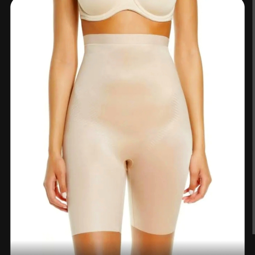SPANX Thinstincts High-Waisted Mid-Thigh Short, Soft Nude, Size Medium, New wTag